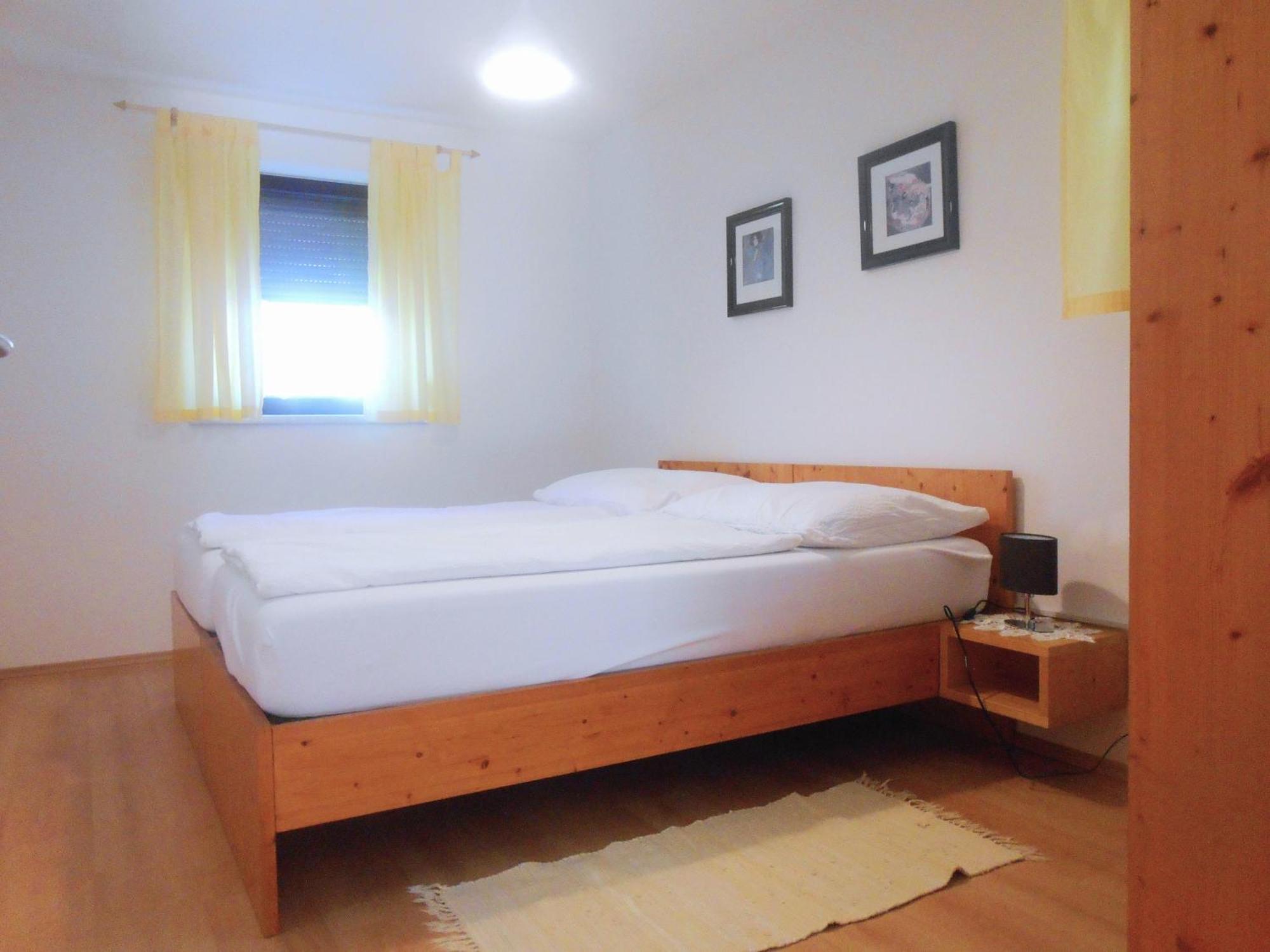 Ferienwohnungen Karin Am Seggauberg Leibnitz Room photo