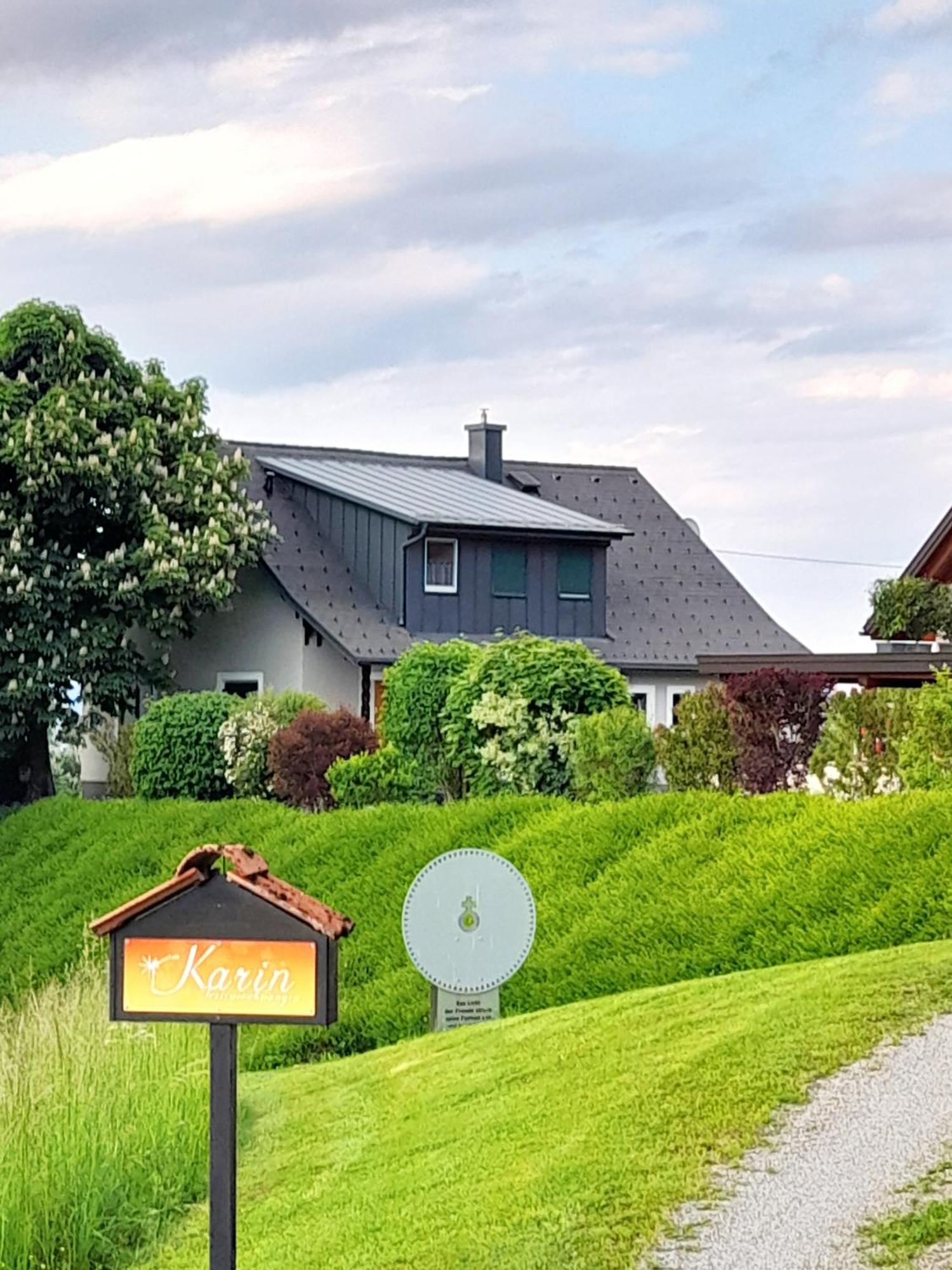 Ferienwohnungen Karin Am Seggauberg Leibnitz Exterior photo
